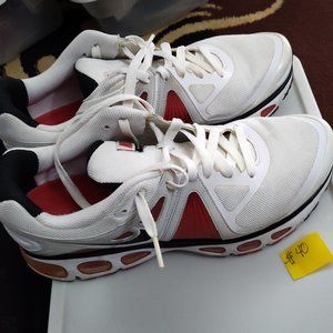 Men's Airmax size 9.5